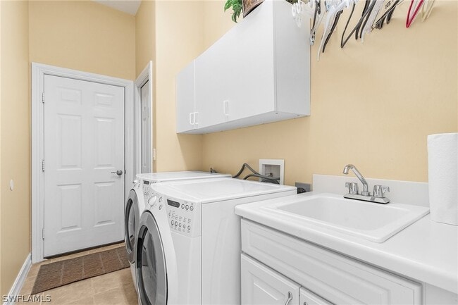 Building Photo - 6753 Bent Grass Dr