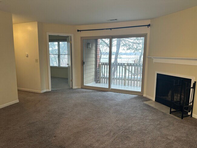 Building Photo - 214 Glengarry Dr