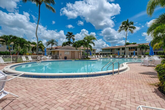 Building Photo - 154 Palm Dr