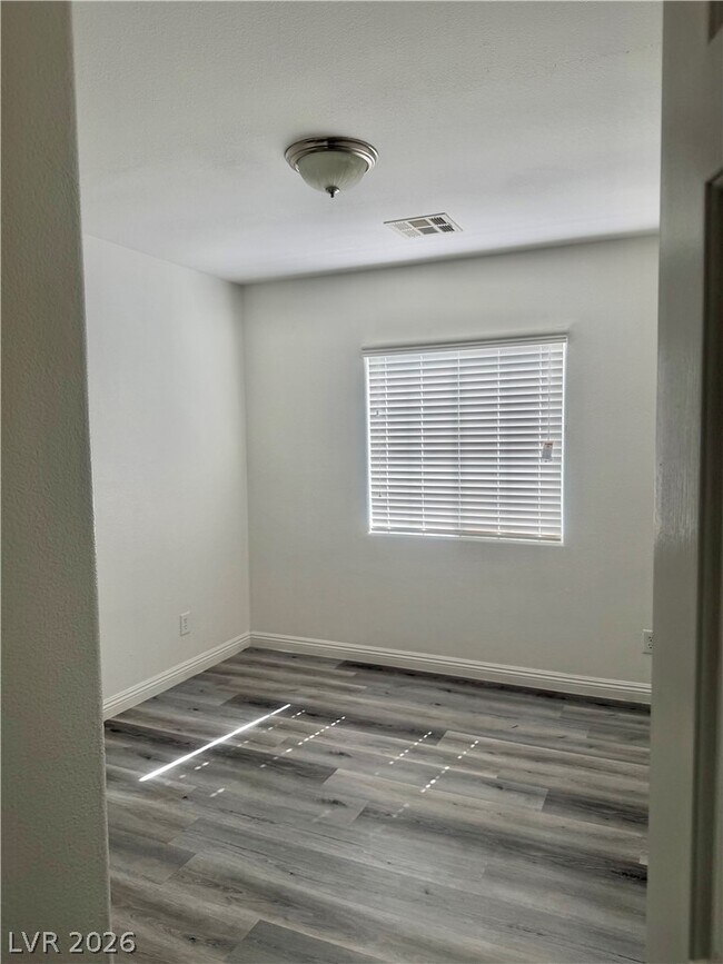 Building Photo - 9310 Winebrook Ave