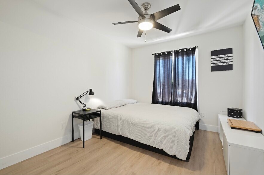 Building Photo - 895 Rutgers Ave