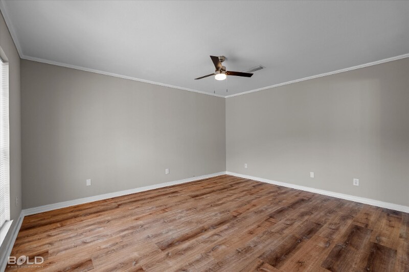 Building Photo - 425 N Dresden Cir