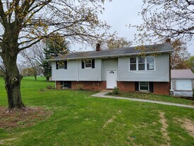 Building Photo - 1306 Breneman Rd