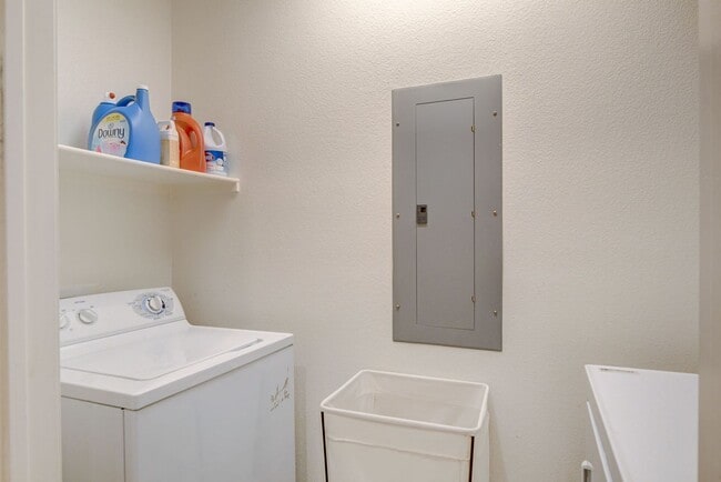 Building Photo - Luxury Guard-Gated Condo Near Las Vegas Blvd with Resort-Style Amenities!