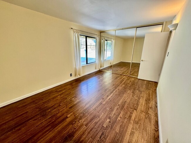 Building Photo - Single Family Home 3 Bed / 1 Bath Home w/ Familyroom - Richmond, CA