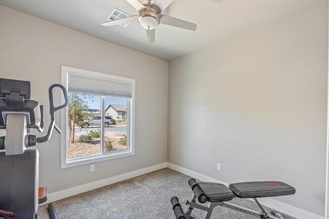 Building Photo - Spacious 4BD/3BA Pahrump Home w/ Dual Prim...