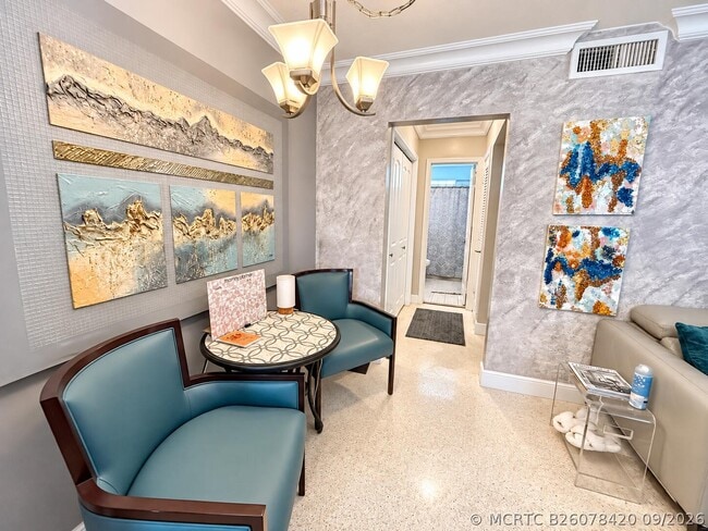 Building Photo - 4541 N Ocean Dr