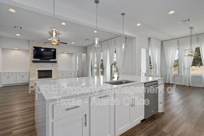 Building Photo - 1138 Woodpark Ln