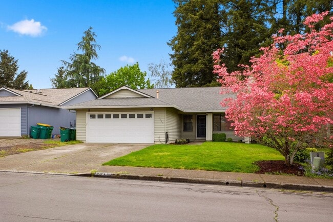 Building Photo - 17563 SW Granada Dr