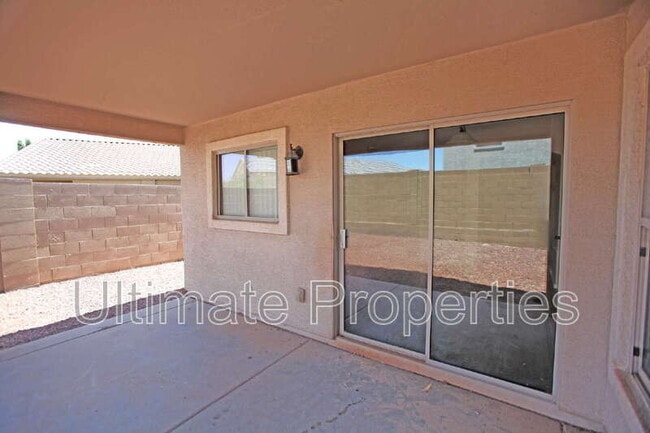 Building Photo - 21532 W Durango St