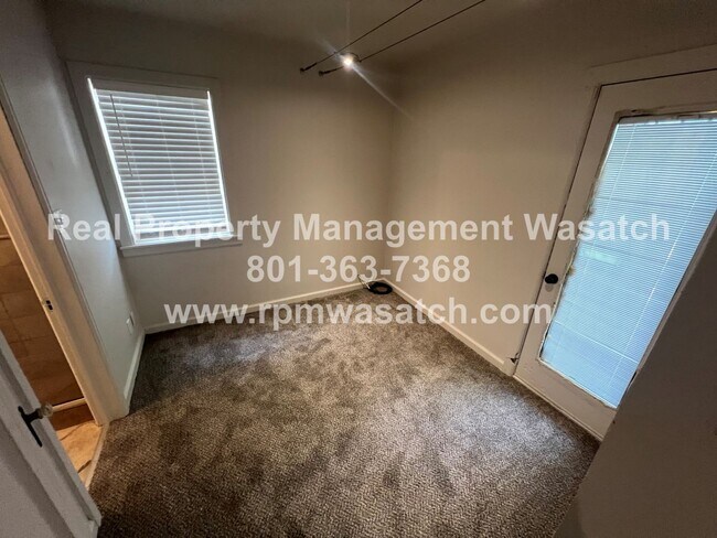 Building Photo - 1105 S 700 E