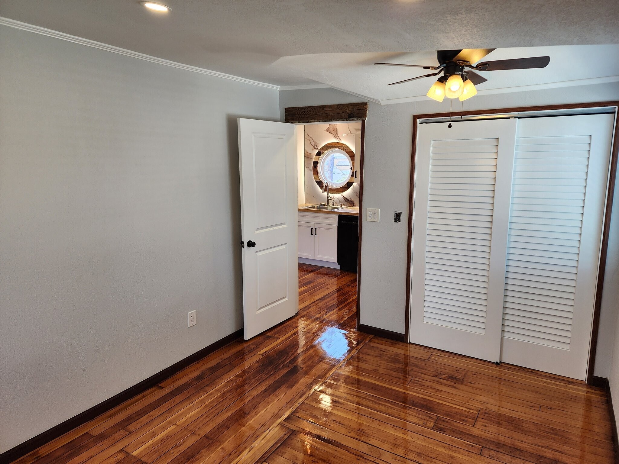 Building Photo - 3684 43rd St