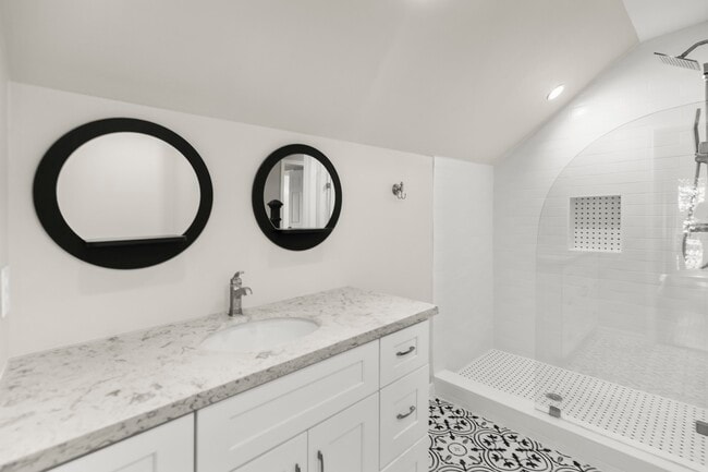 Building Photo - 1014 Riverlace Dr