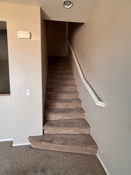 Building Photo - 35780 Hazelhurst St