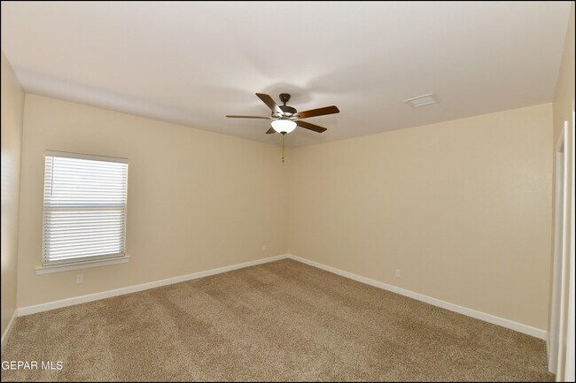 Building Photo - 15149 Imagine Dr