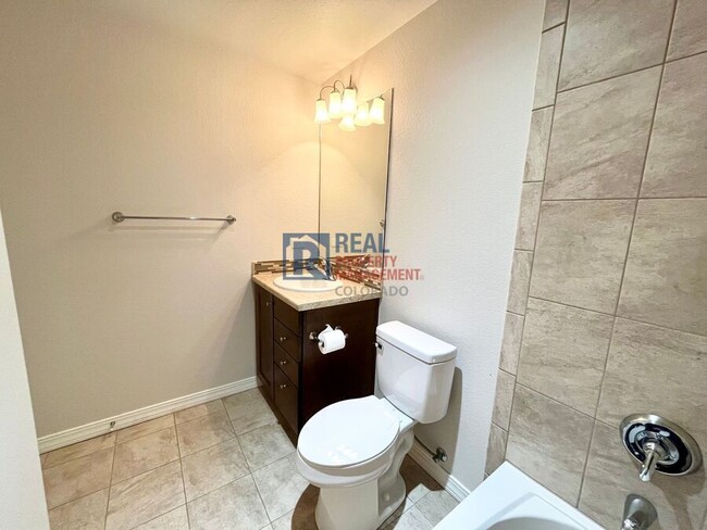 Building Photo - 10831 Fossil Dust Dr