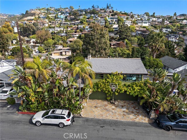 Building Photo - 773 St Ann's Dr