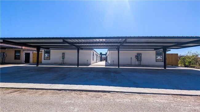 Building Photo - 206 S Ridge Ave