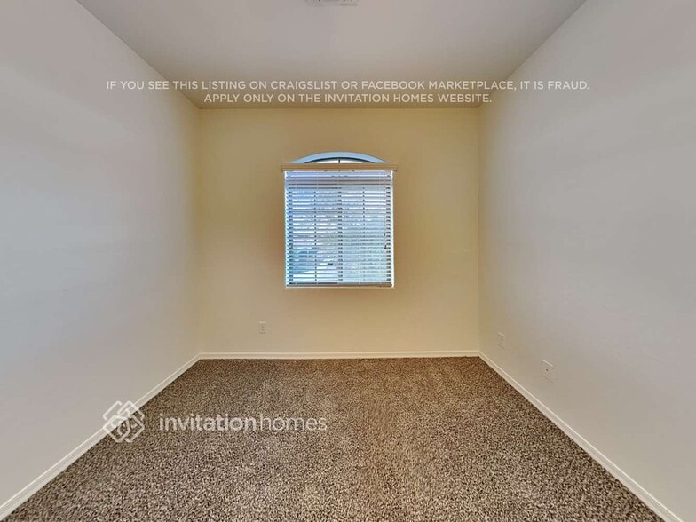 Building Photo - 5015 W Burgess Ln