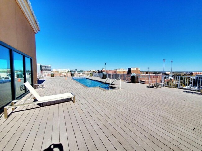 Building Photo - Condo on The Bricktown Canal