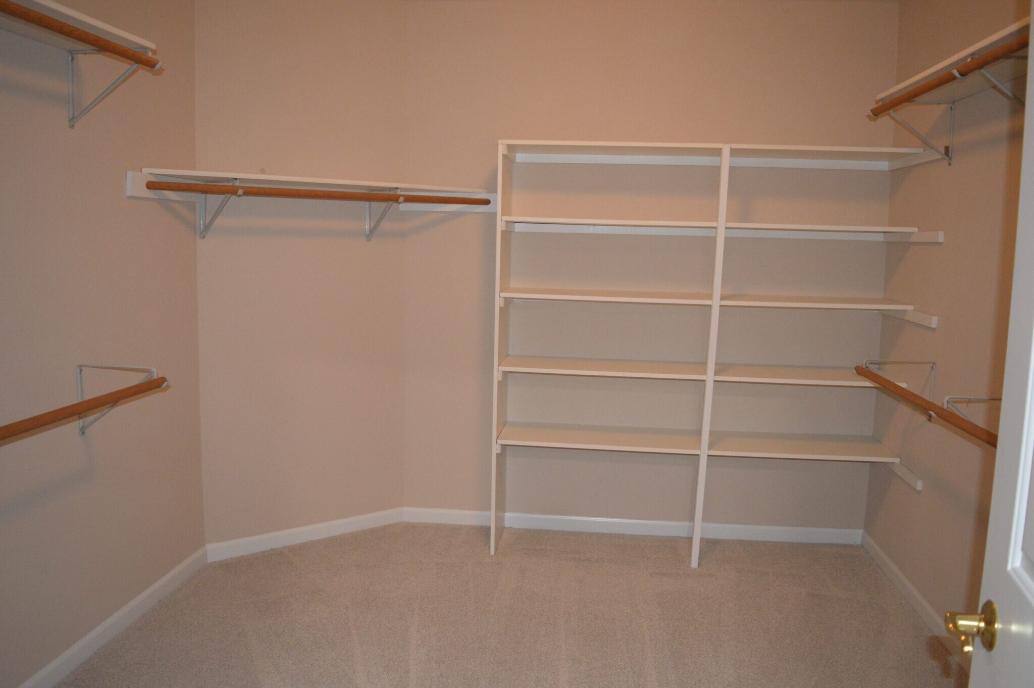 Building Photo - 7541 Red Fox Trl