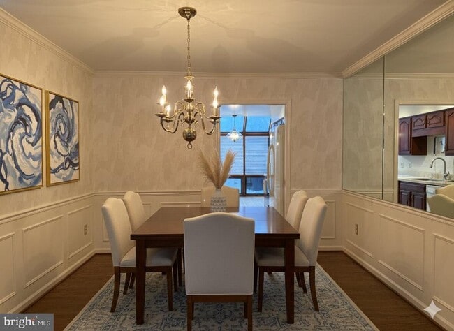 Building Photo - 10775 Brewer House Rd