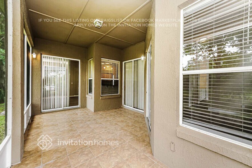 Building Photo - 945 Pickfair Terrace