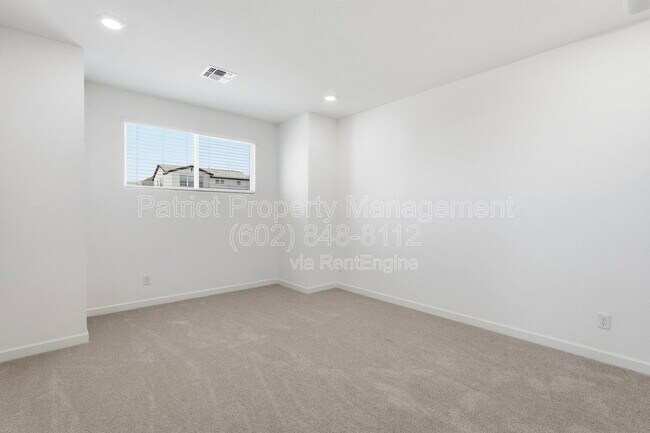 Building Photo - 7404 W Buckhorn Trail