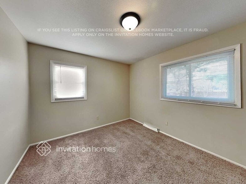 Building Photo - 6109 81st Ave N