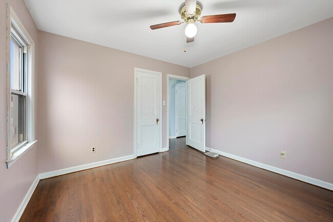 Building Photo - 2727 Bellwood Ave