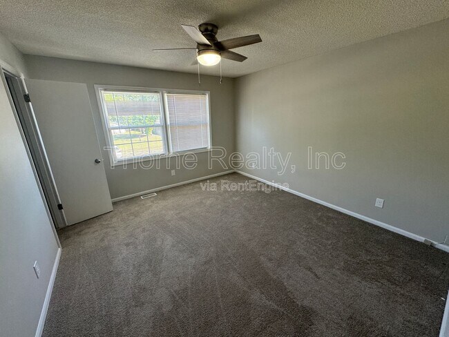 Building Photo - 616 S Boddie St