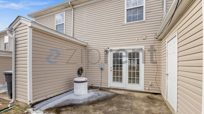 Building Photo - 4016 Cody Dr