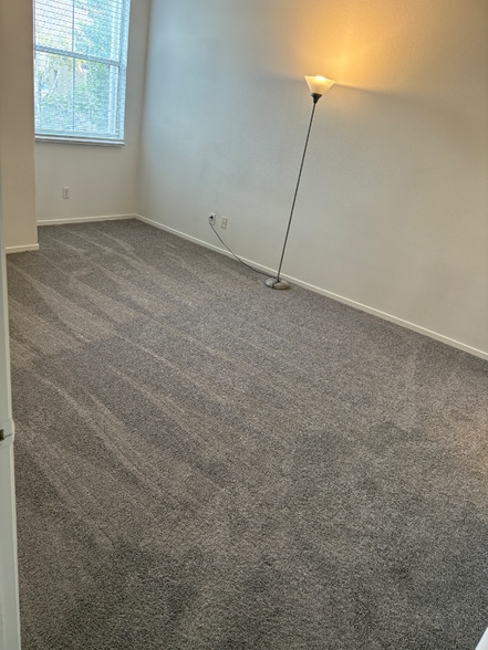 Building Photo - 1372 Nicolette Ave