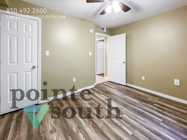 Building Photo - Bayview Terrace off Scenic Hwy!
