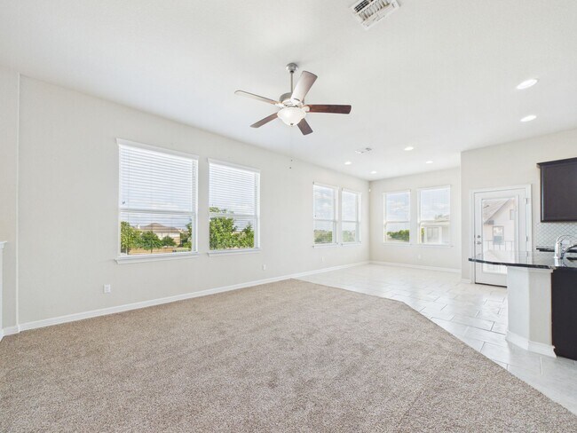 Building Photo - 2505 Meyer Cv