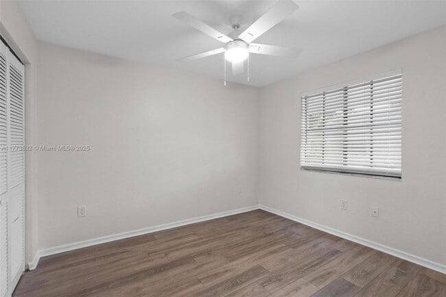 Building Photo - 5637 Taft St