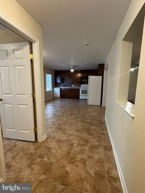 Building Photo - 11021 Naples Ct