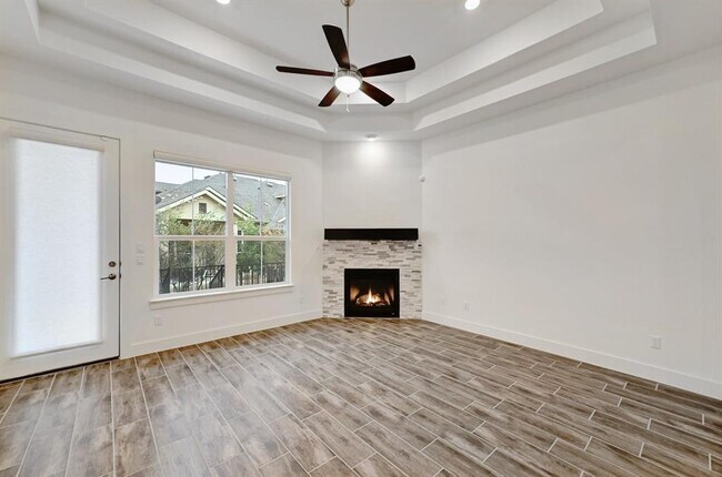 Building Photo - 206 Olivia Dr