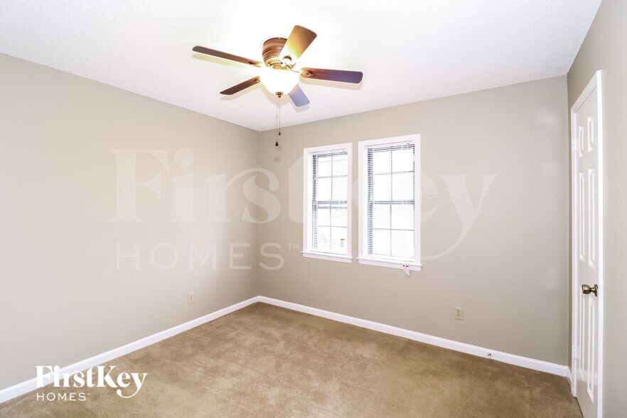 Building Photo - 8093 Cinders Rd