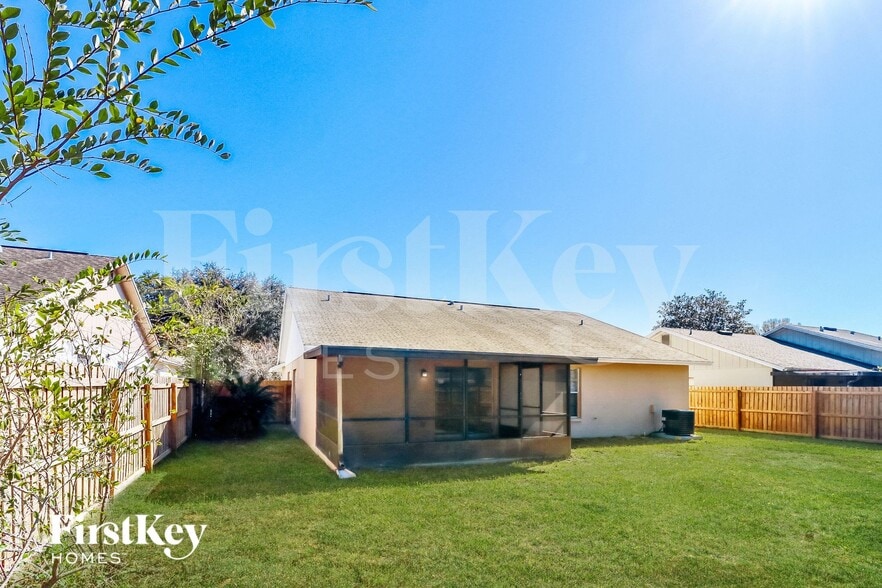 Building Photo - 1625 Gardner Dr