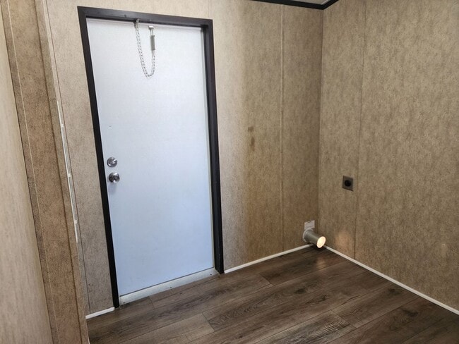 Building Photo - 1210 N Avenue K