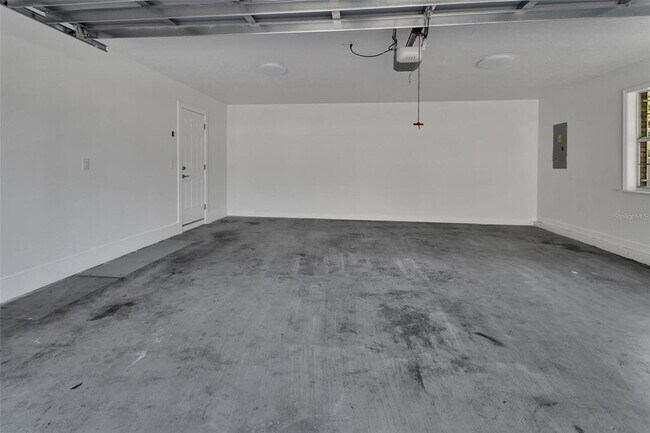 Building Photo - 2410 S Glen Eagles Dr