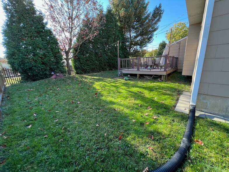 Building Photo - 918 Rockwell Rd