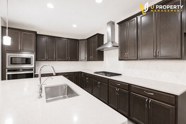 Building Photo - 4509 Expedition Dr