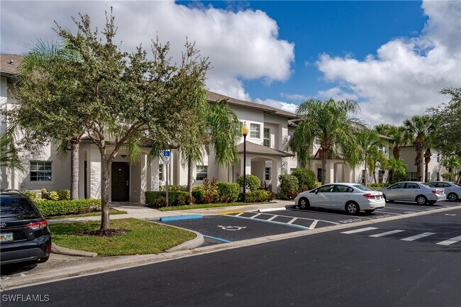 Building Photo - 9080 Gervais Cir