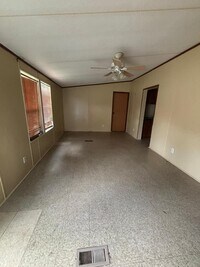 Building Photo - 307 Marcus crt