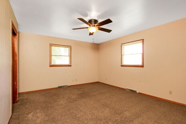 Building Photo - 1111 Wharton Manor Rd