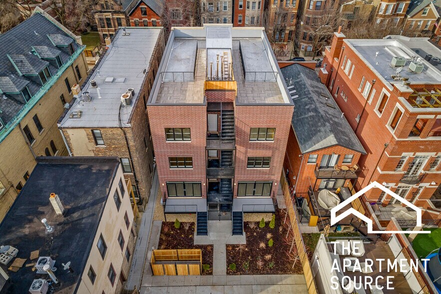 Building Photo - 2320 N Southport Ave