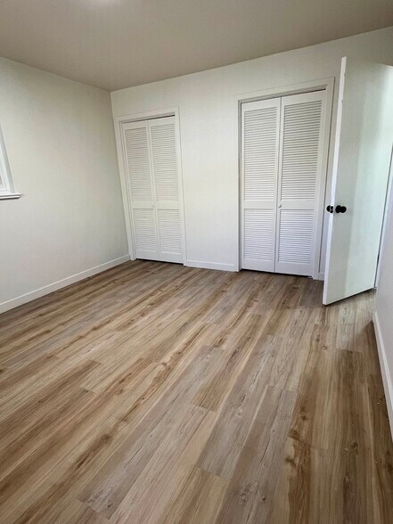 Building Photo - 8771 Oakwood St