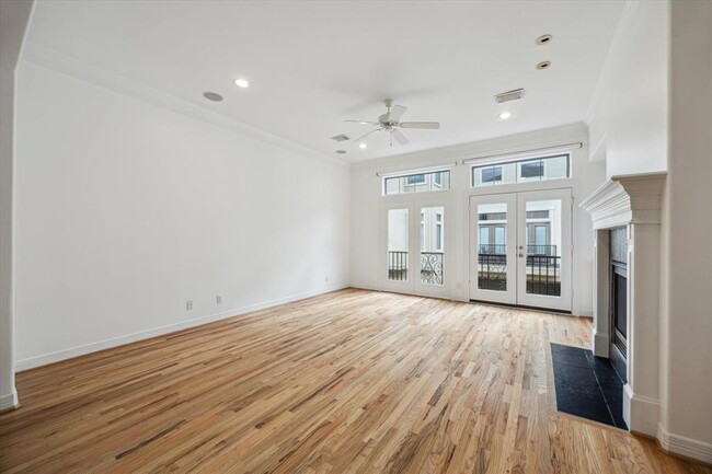 Building Photo - 1742 Michigan St